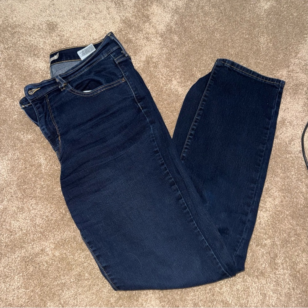 Levi's Dark Blue Straight Leg Women's Jeans